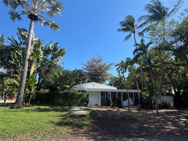 Undisclosed Address Key Biscayne, FL 33149