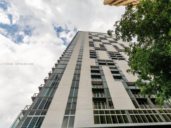 151 SE 1st St #805 Miami, FL 33131