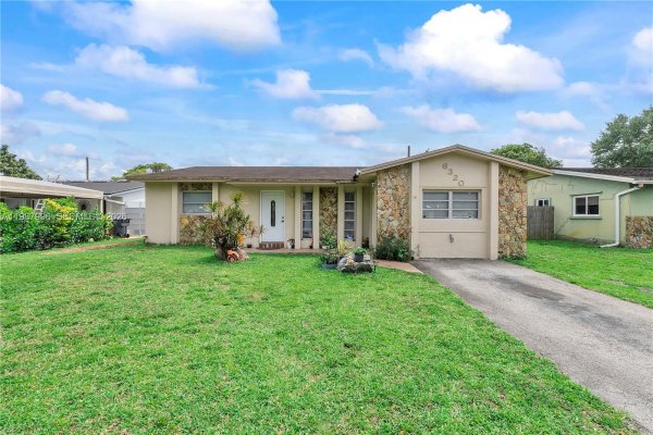6320 Sherman St Hollywood, FL 33024