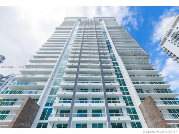 1080 Brickell Ave #2209 Miami, FL 33131