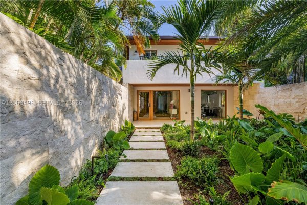 3600 Stewart Ave Miami, FL 33133