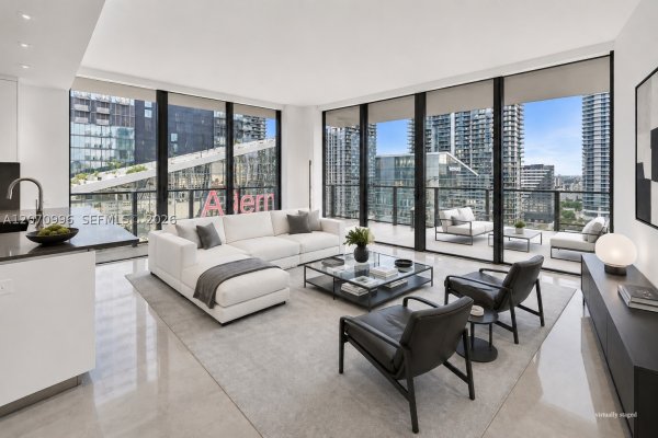 68 SE 6th St #1702 Miami, FL 33131