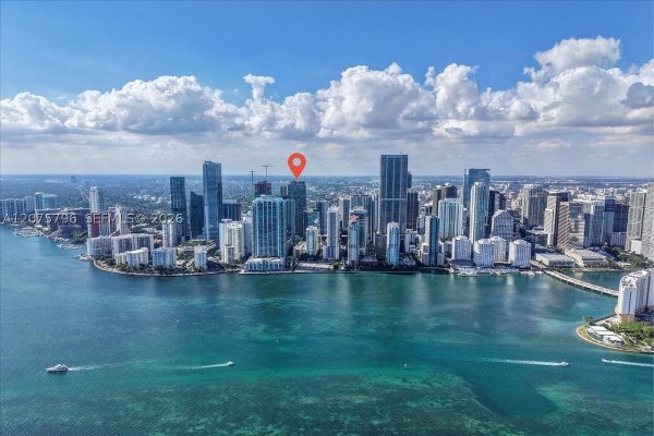 1300 S Miami Ave #UPH4 Miami, FL 33130
