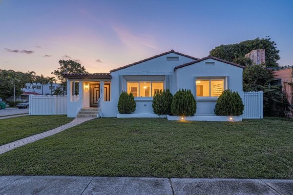 2291 SW 17th St Miami, FL 33145