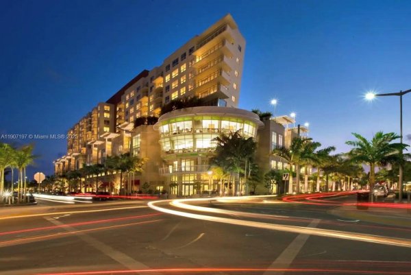 3250 NE 1st Ave #910 Miami, FL 33137