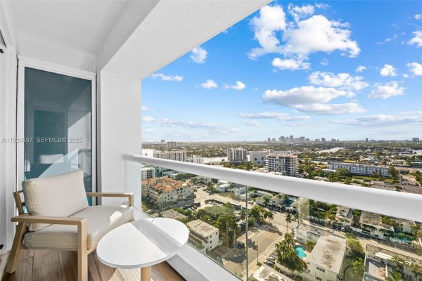 551 N Fort Lauderdale Bch Blvd #R1904 Fort Lauderdale, FL 33304