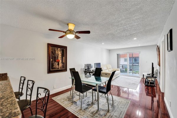 7610 Stirling Rd #207C Davie, FL 33024