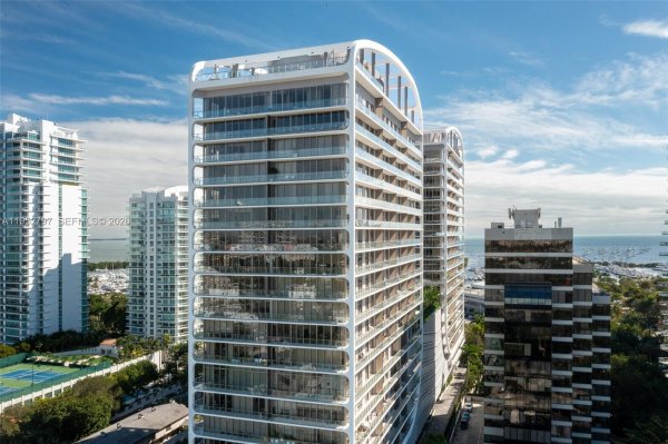 2678 Tigertail Ave #612 Miami, FL 33133