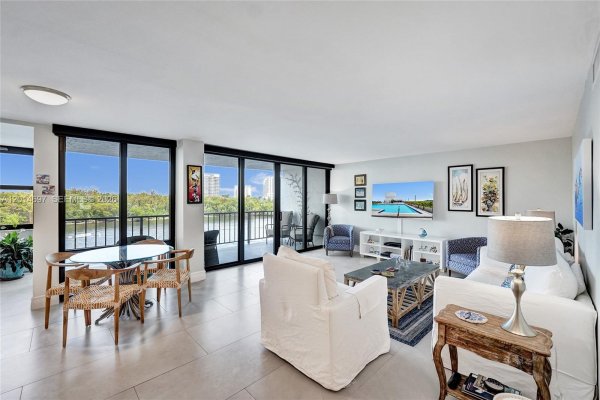 936 Intracoastal Dr #4F Fort Lauderdale, FL 33304