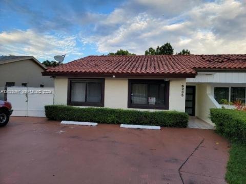 6235 SW 135th Ave Miami, FL 33183
