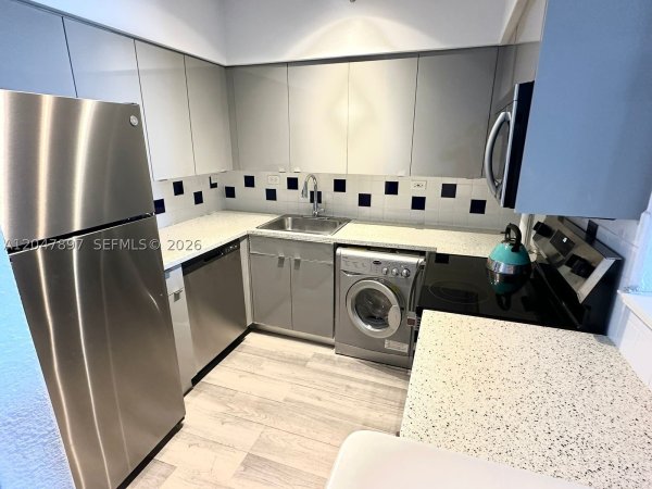 1500 Bay Rd #1408S Miami Beach, FL 33139