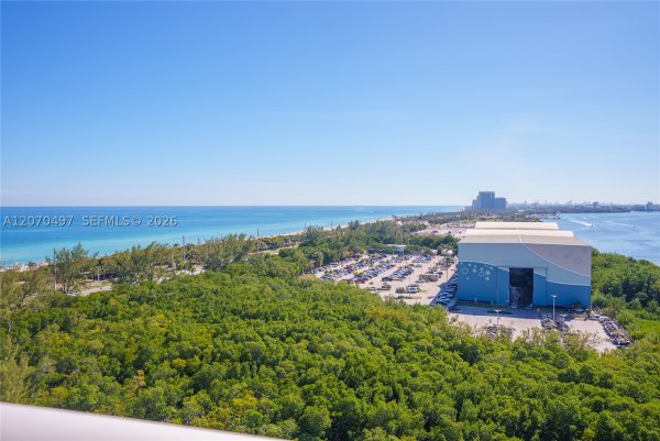 100 Bayview Dr #1626 Sunny Isles Beach, FL 33160
