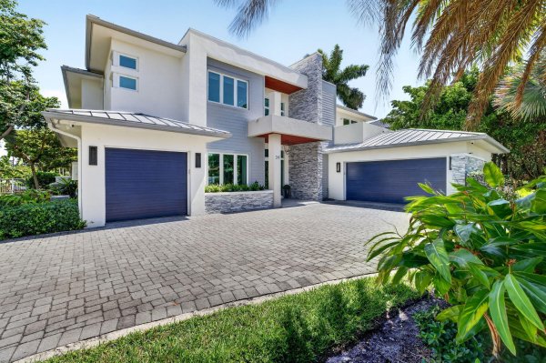 39 Pelican Fort Lauderdale, FL 33301
