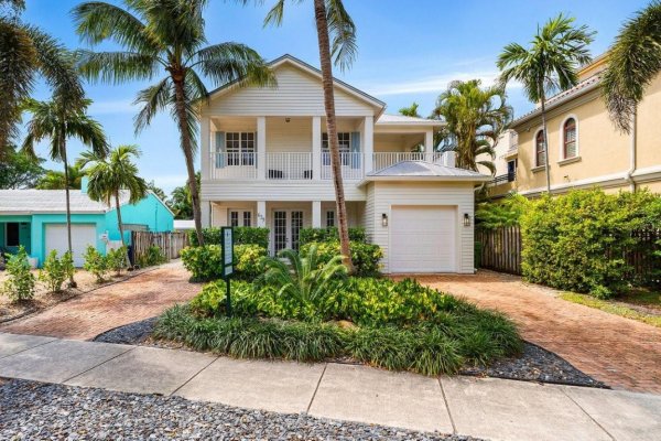 639 NE 17th Fort Lauderdale, FL 33304