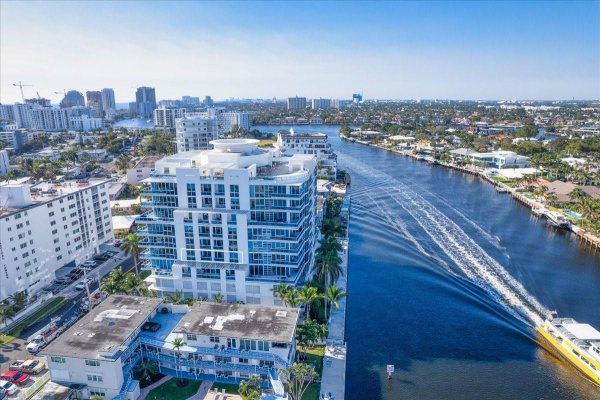 715 Bayshore #506 Fort Lauderdale, FL 33304