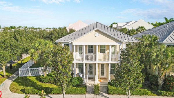 1043 Key Largo Jupiter, FL 33458