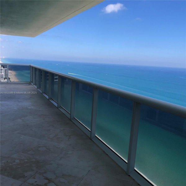 1830 S Ocean Dr #4101 Hallandale Beach, FL 33009