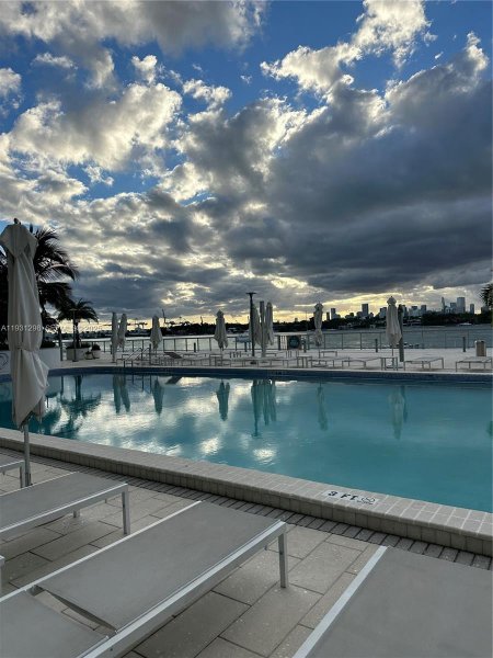 1000 West Ave #215 Miami Beach, FL 33139