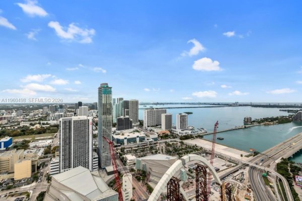 1100 Biscayne Blvd #4907 Miami, FL 33132