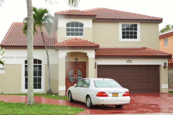 20030 NW 83rd Ct Hialeah, FL 33015