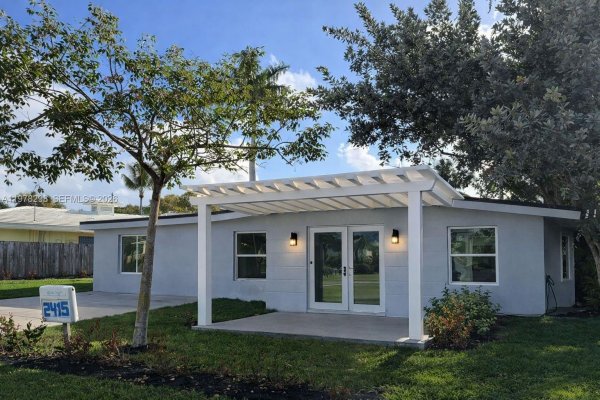 2416 NE 19th Ter Wilton Manors, FL 33305