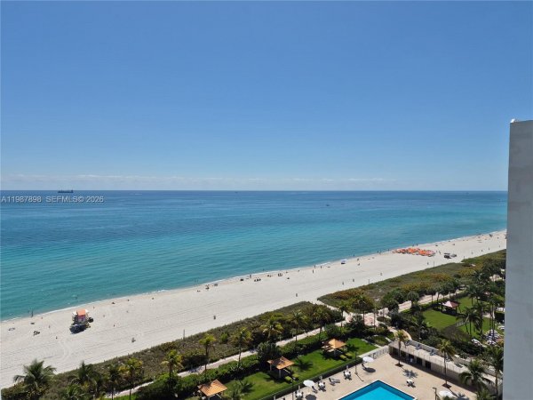 2655 Collins Ave #1910 Miami Beach, FL 33140