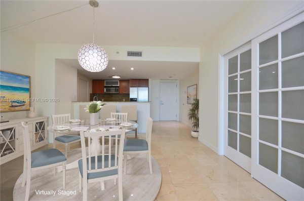 9055 SW 73rd Ct #1106 Miami, FL 33156