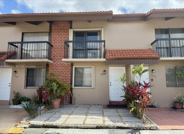1911 SW 107th Ave #1006 Miami, FL 33165