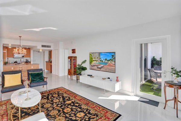 10275 Collins #829 Bal Harbour, FL 33154