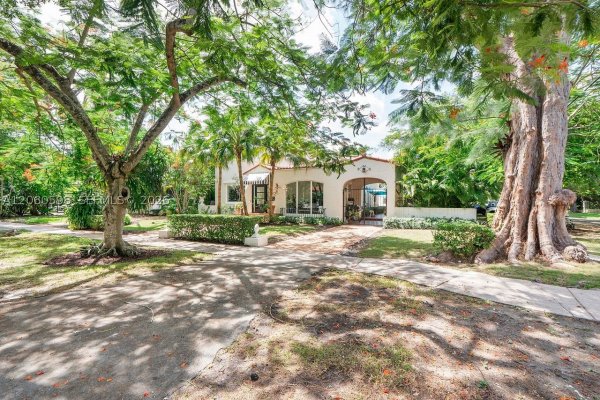 1042 Sorolla Ave Coral Gables, FL 33134