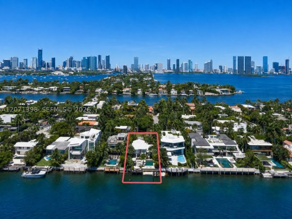 455 E Dilido Dr Miami Beach, FL 33139