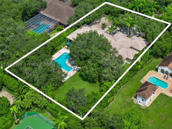 8430 SW 98th St Miami, FL 33156