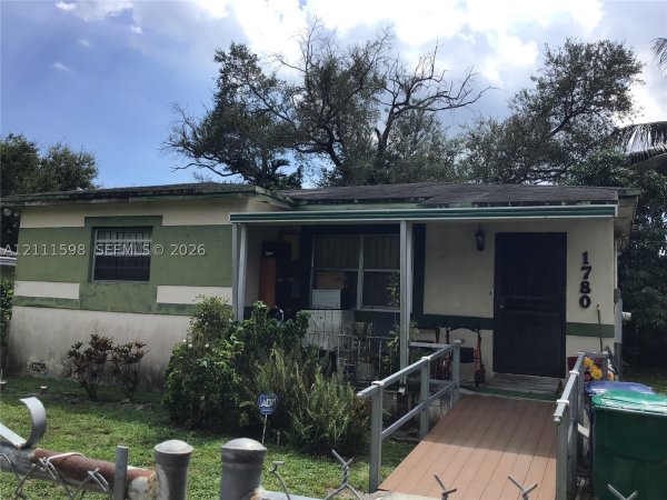 1780 NW 82nd St Miami, FL 33147