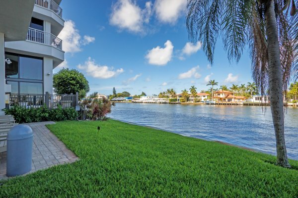 3100 NE 48th #806 Fort Lauderdale, FL 33308