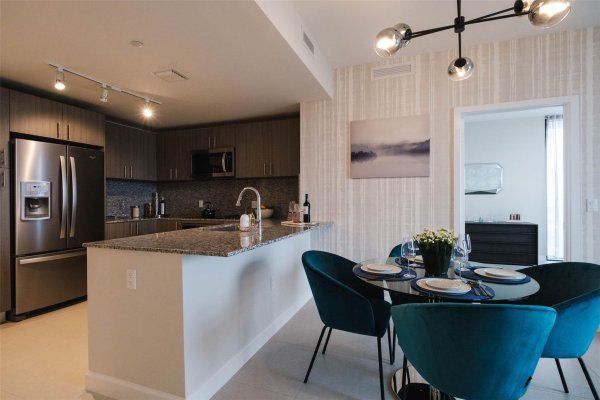 5350 NW 84th #1413 Doral, FL 33166