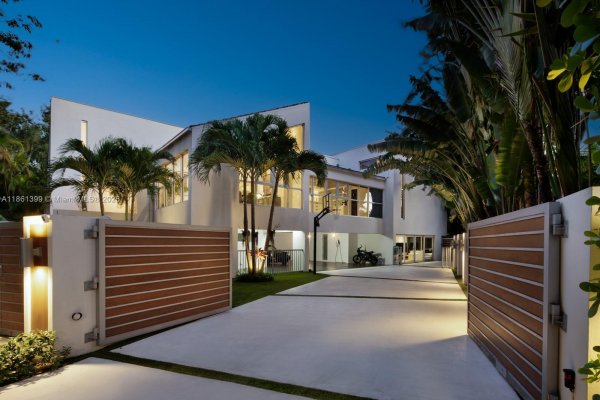 144 N Prospect Dr Coral Gables, FL 33133 144 N Prospect Dr Coral Gables, FL 33133