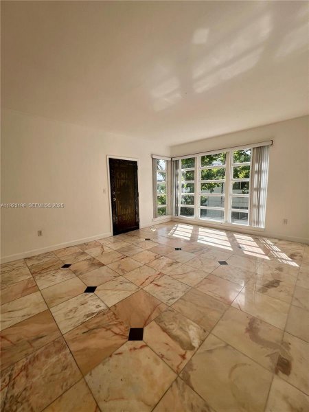 9350 E Bay Hbr Dr #6 Bay Harbor Islands, FL 33154