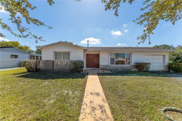 8970 SW 82nd St Miami, FL 33173