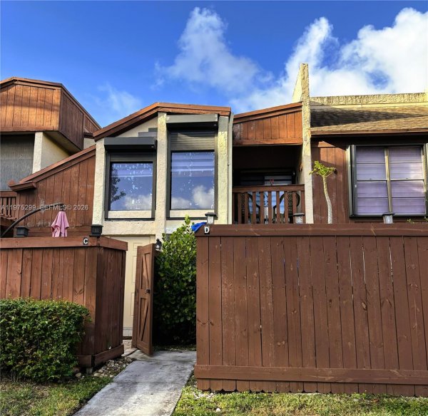 6937 SW 115th Pl #C37 Miami, FL 33173