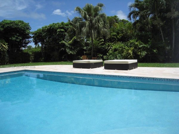 7440 SW 126th St Pinecrest, FL 33156