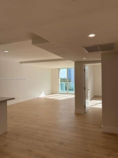19390 Collins Ave #520 Sunny Isles Beach, FL 33160