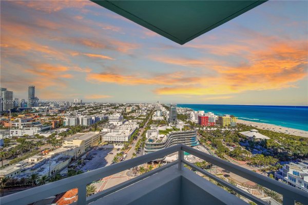400 S Pointe Dr #2310 Miami Beach, FL 33139