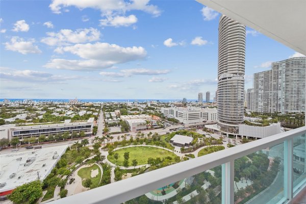 650 West Ave #1908 Miami Beach, FL 33139