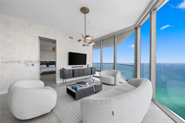 18975 Collins Ave #3204 Sunny Isles Beach, FL 33160