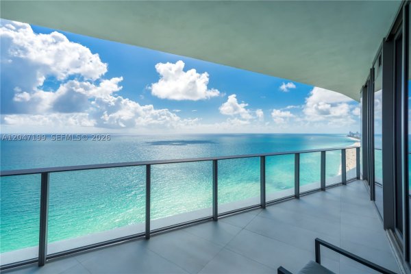 15701 Collins Ave #2903 Sunny Isles Beach, FL 33160