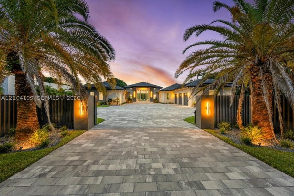 11240 SW 95th St Miami, FL 33176