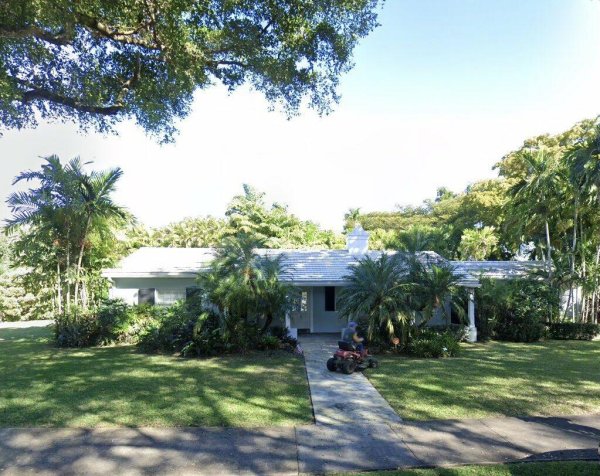 3218 Alhambra Coral Gables, FL 33134