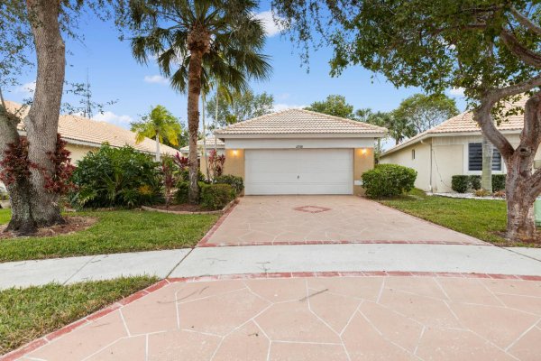 12958 Hampton Lks Boynton Beach, FL 33436