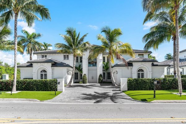 121 Royal Palm Boca Raton, FL 33432