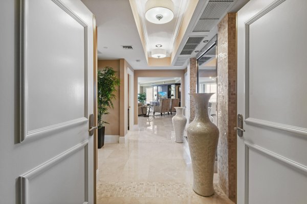 5050 N Ocean #703 Singer Island, FL 33404